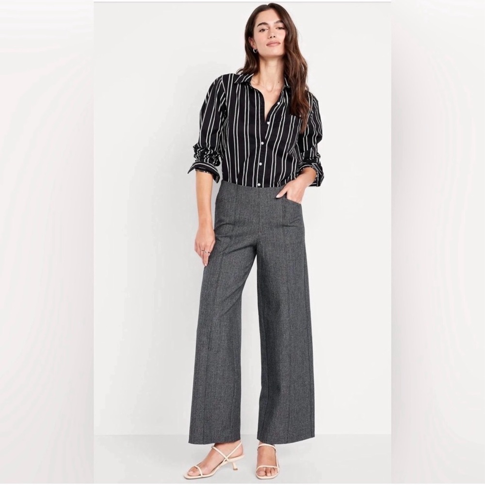 Old Navy High Rise Pixie Wide-Leg Pant